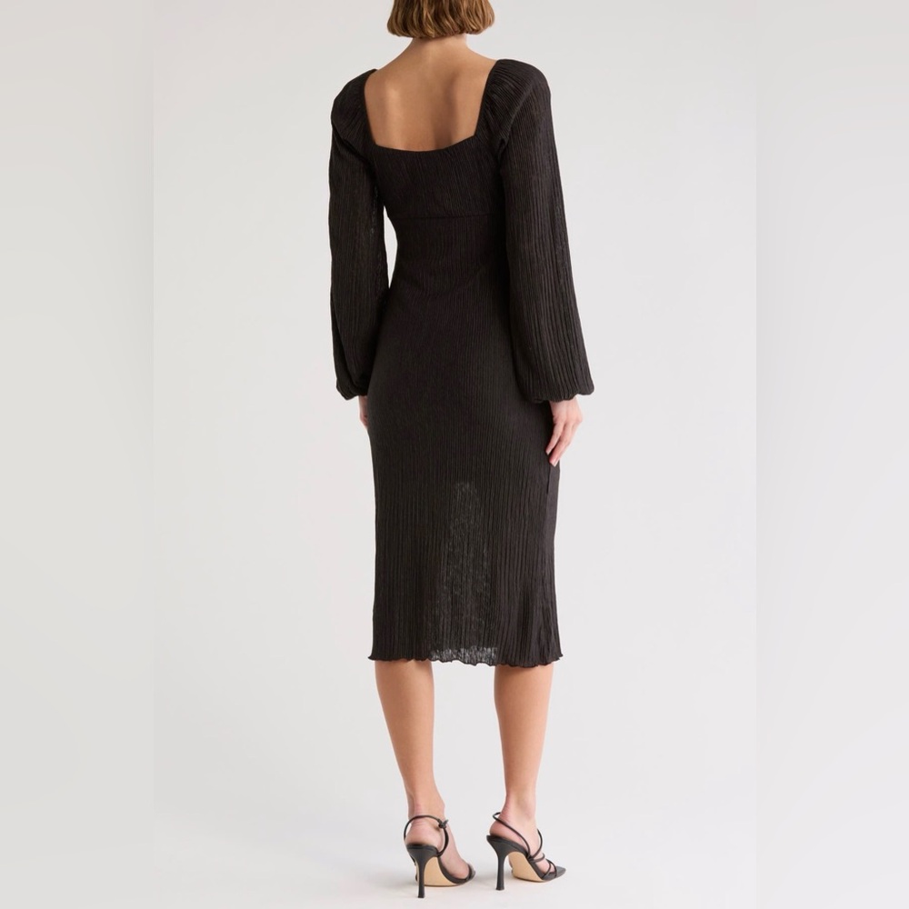 Lush Black‎ Twist Front Long Sleeve Plissè Midi Dress - Picture 2 of 7